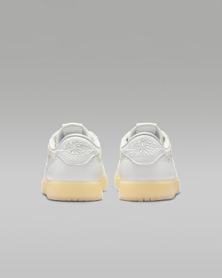 NIKE公式】エア ジョーダン 1 レトロ LOW OG メンズシューズ